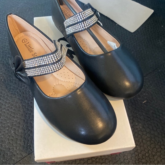 Chulis Cozy Style Girls Black Ballet Flat Size 2 NIB - Picture 2 of 5